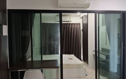 D Mark Condo @ Sutthisan