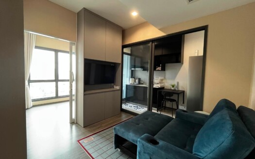 The Rich Sathorn – Taksin