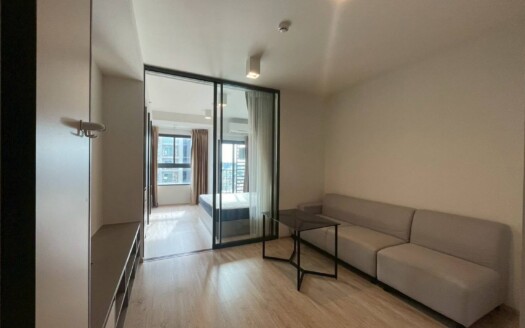 Ideo Sathorn Wongwian Yai