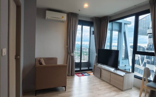 Ideo Mobi Sukhumvit East Point