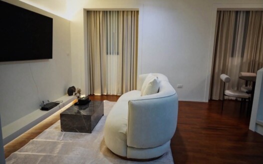 New House Condominium
